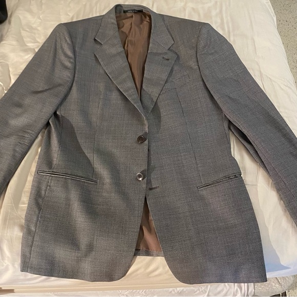 Armani size 42r sport coat *like new*